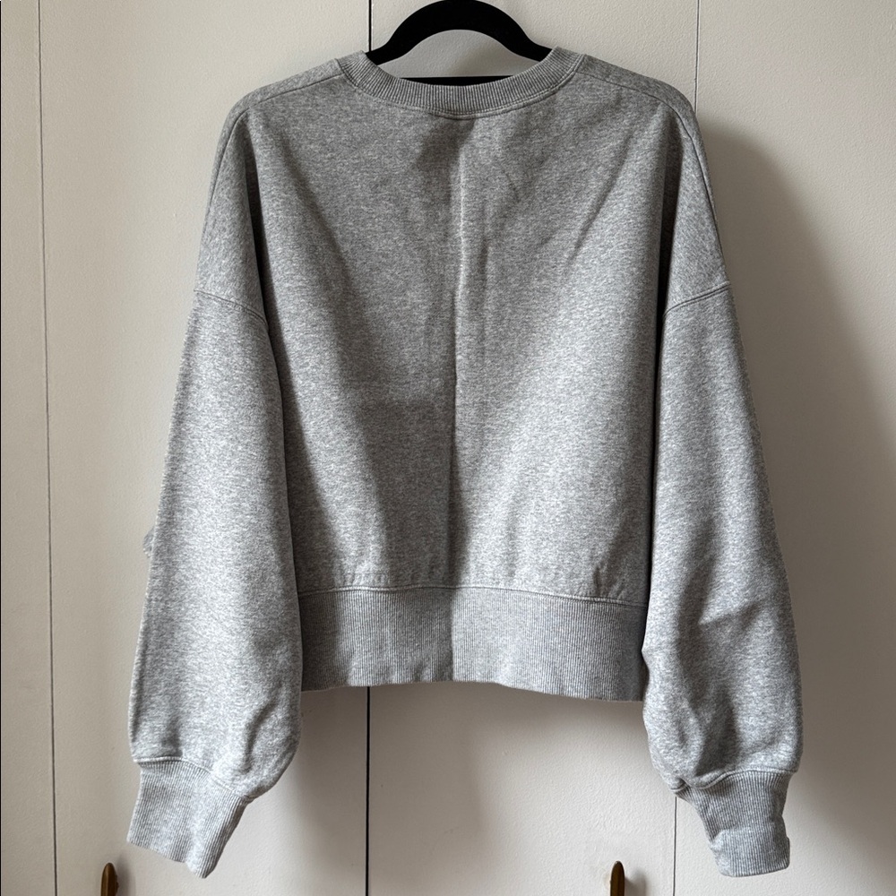 Nike Heather Gray cropped Crewneck Sweatshirt - Picture 6 of 9